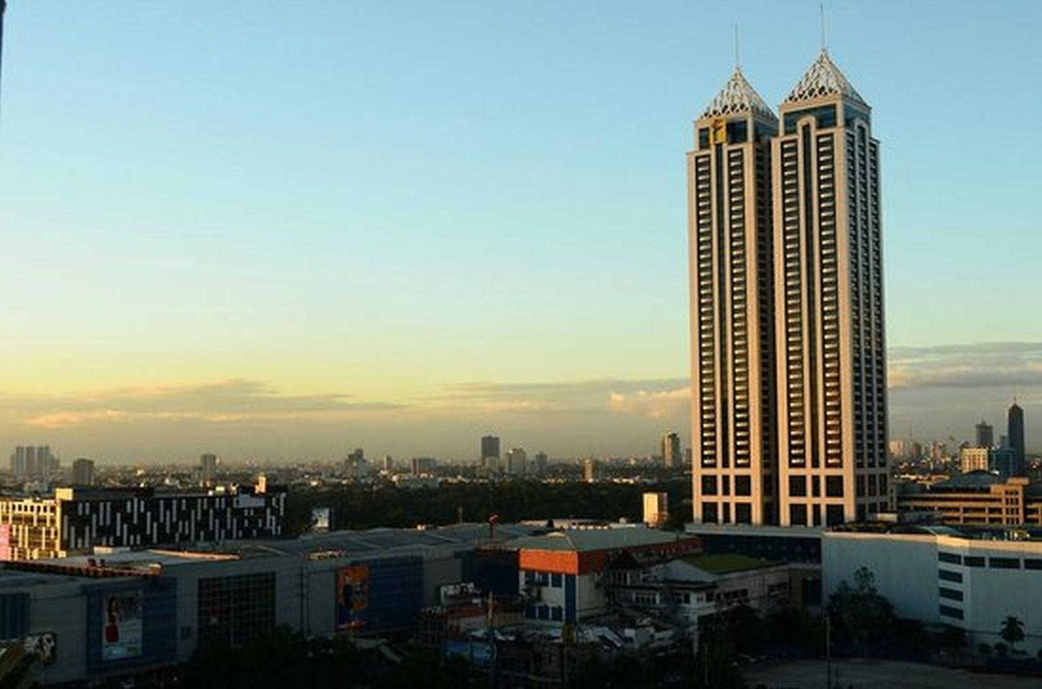 Bsa Twin Towers Aparthotel Mandaluyong Kültér fotó